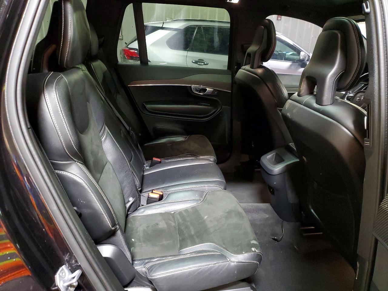 Volvo XC90 T5