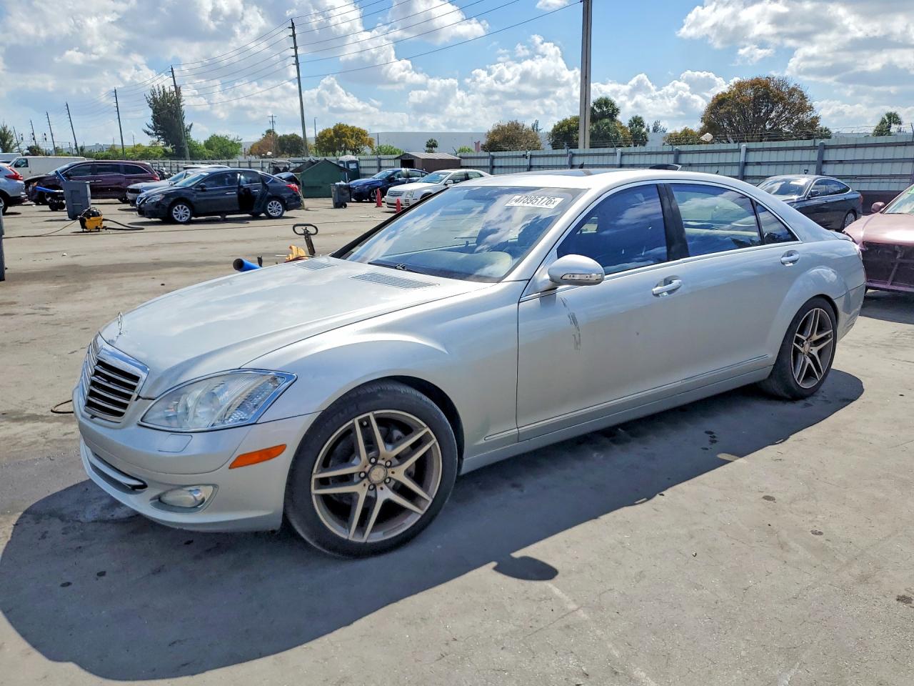 Salvage Mercedes-Benz S-Class Image