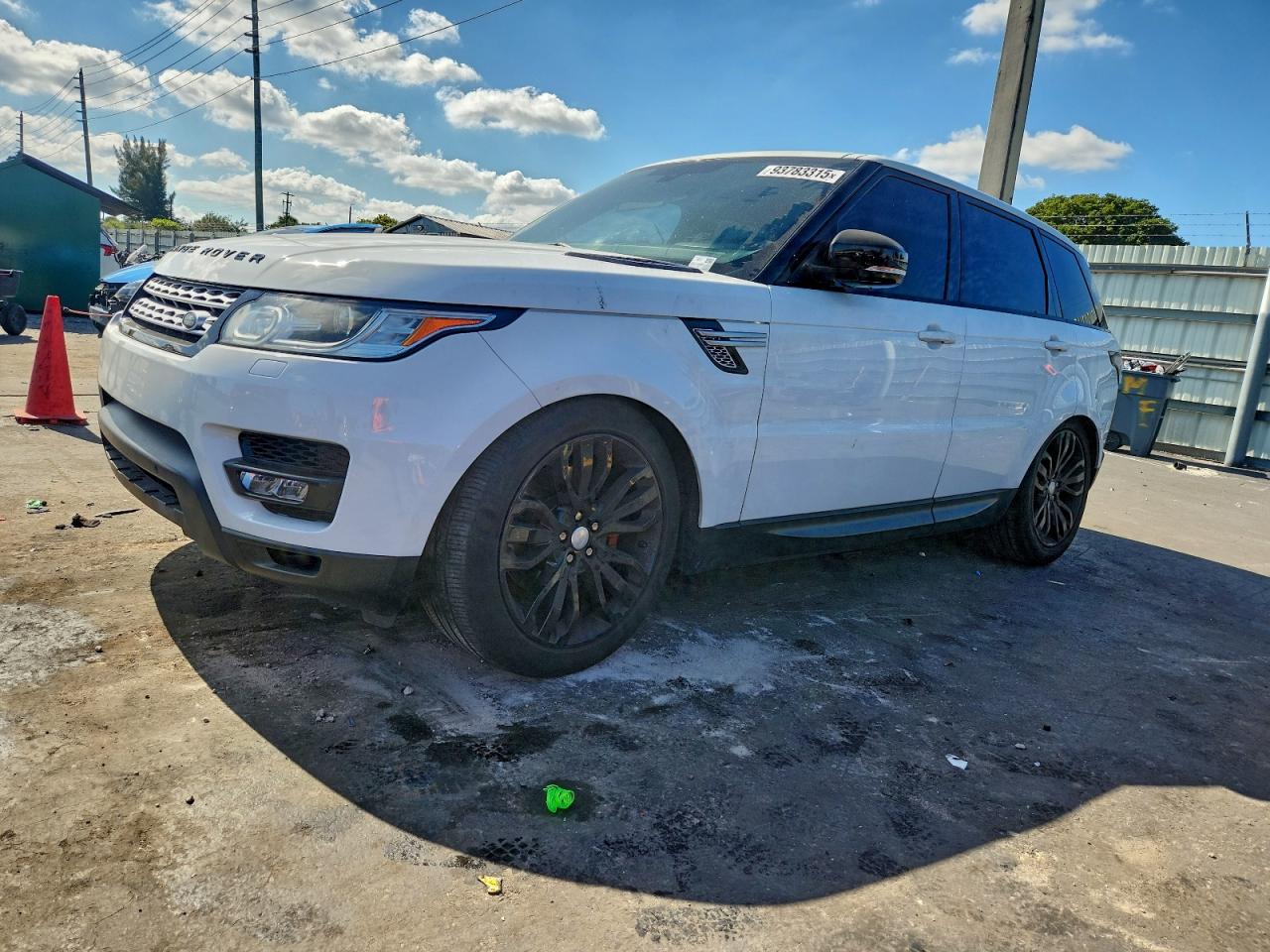 Salvage Land Rover Range Rover Image