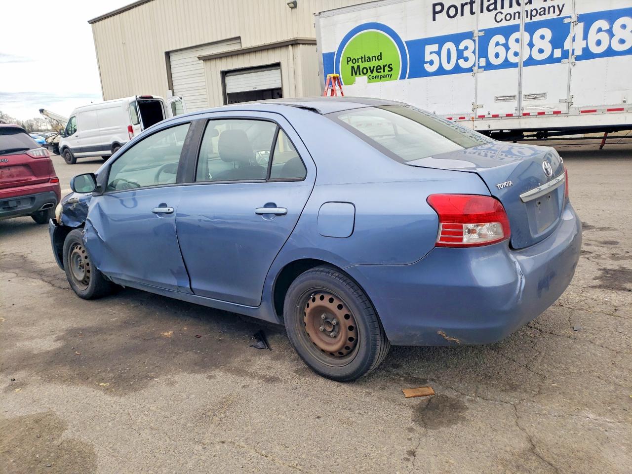 Toyota Yaris Base