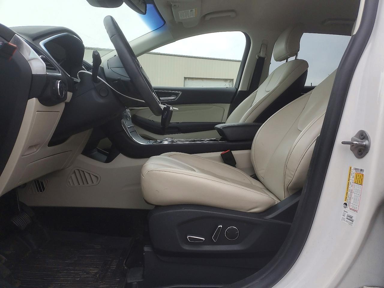Ford Edge Titanium
