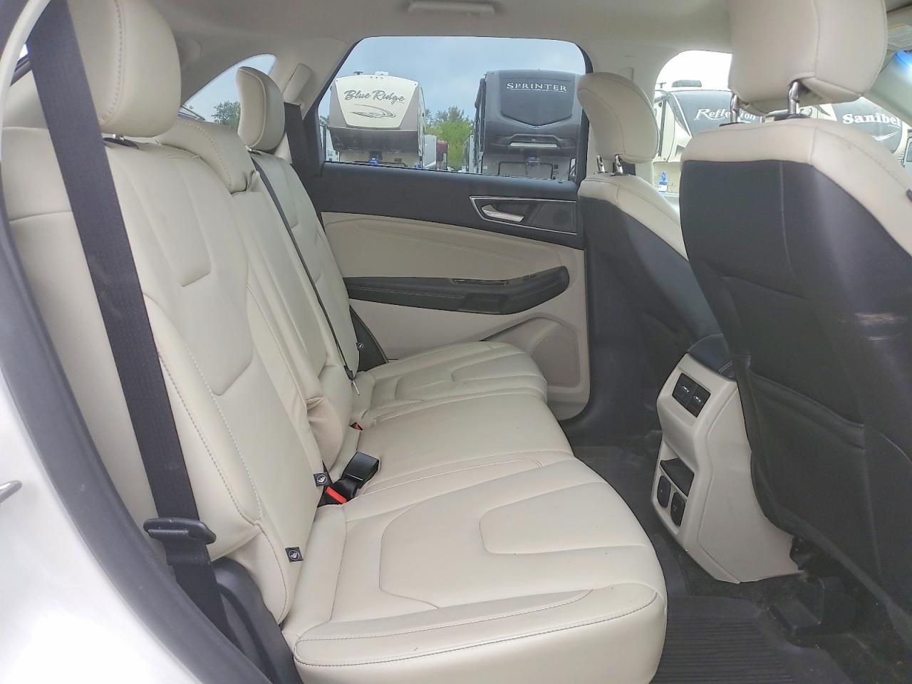 Ford Edge Titanium