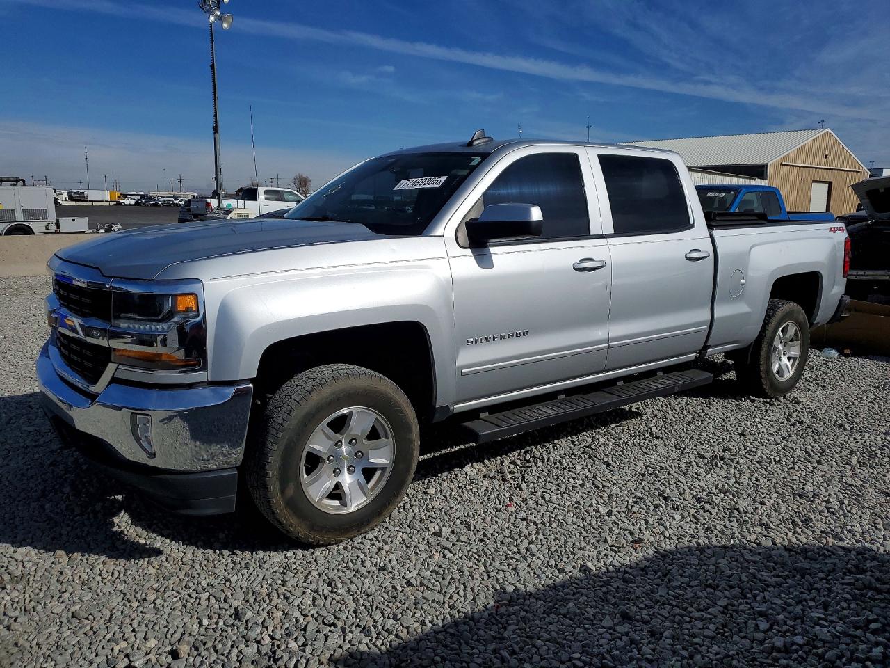 Salvage Chevrolet Silverado Image