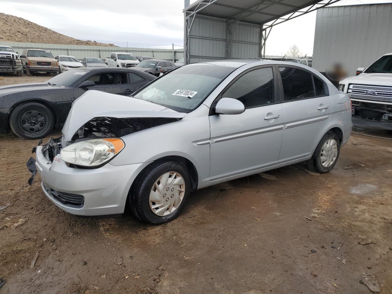 Salvage Hyundai ACCENT Image