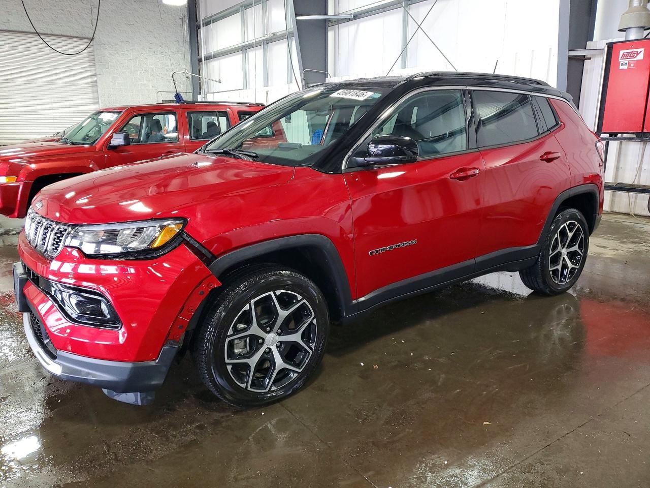 Salvage Jeep Compass Image