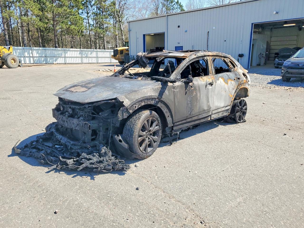 Salvage Mazda Cx Image