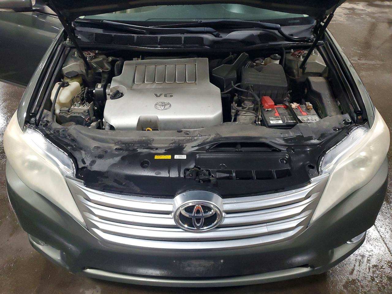 Toyota Avalon Base