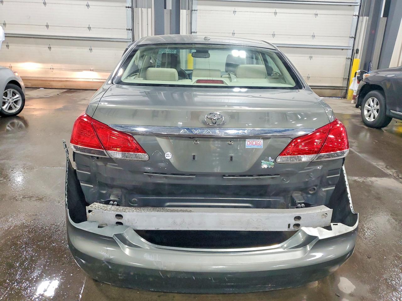 Toyota Avalon Base