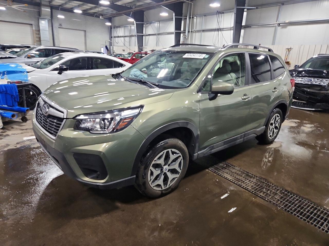 Salvage Subaru Forester Image