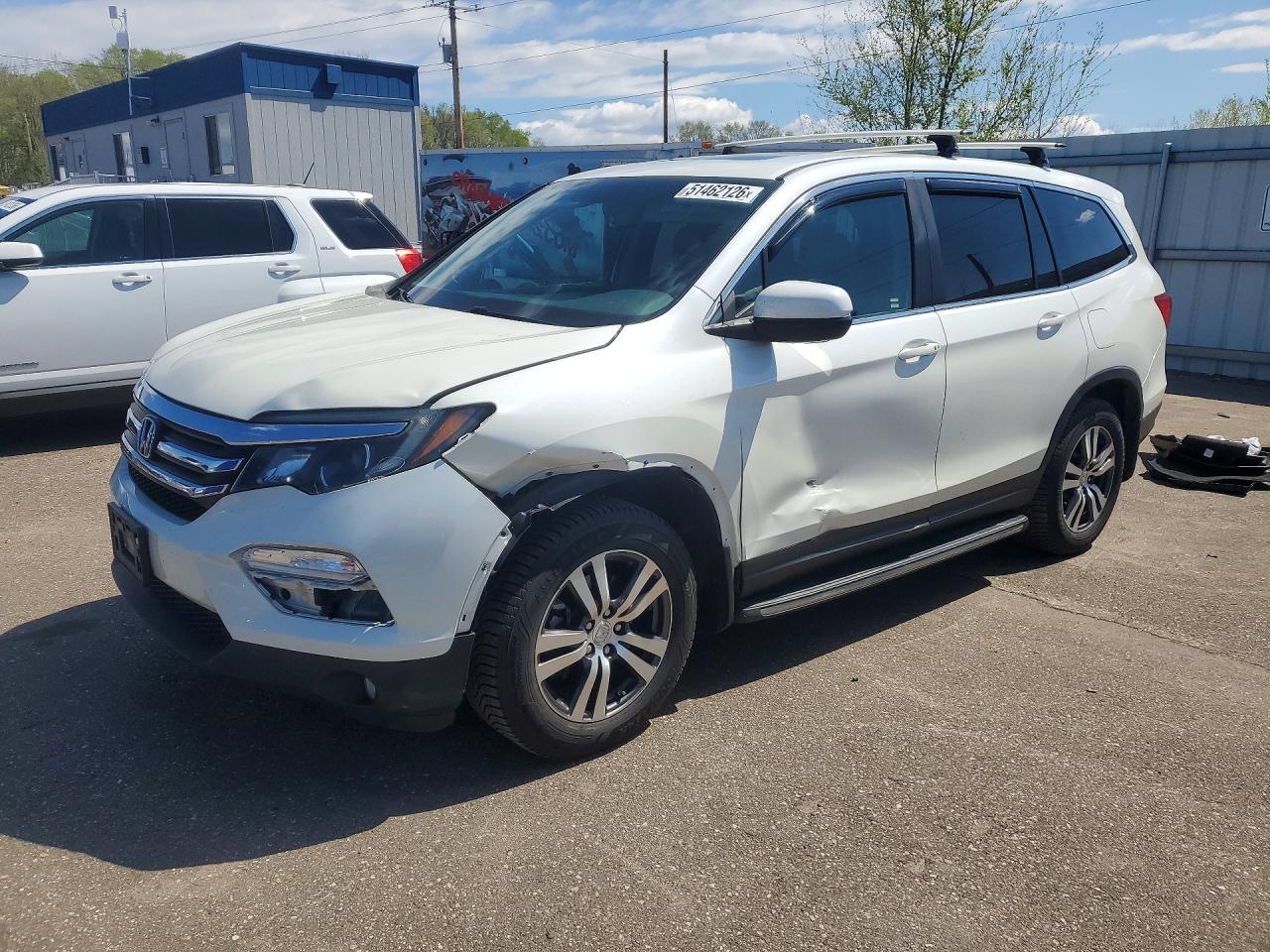 Salvage Honda Pilot Image