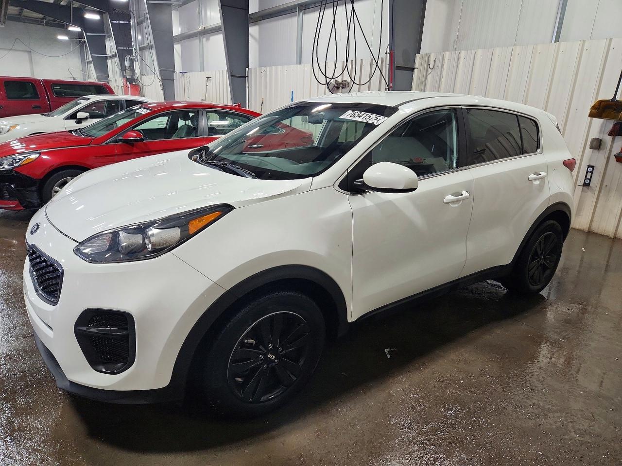 Salvage Kia Sportage Image