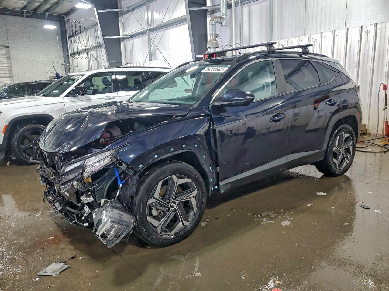 Salvage Hyundai TUCSON Image