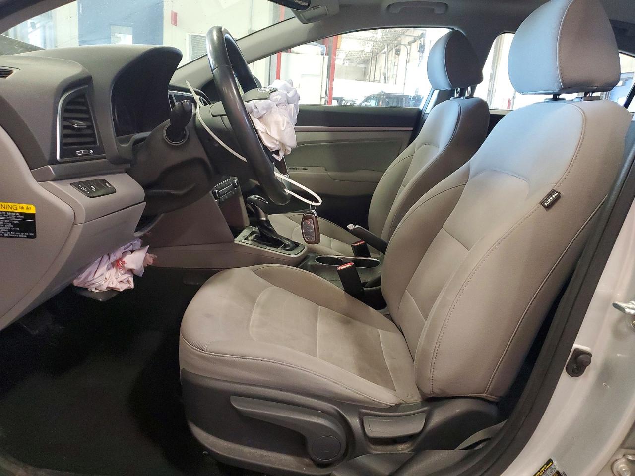 Hyundai ELANTRA Value Edition