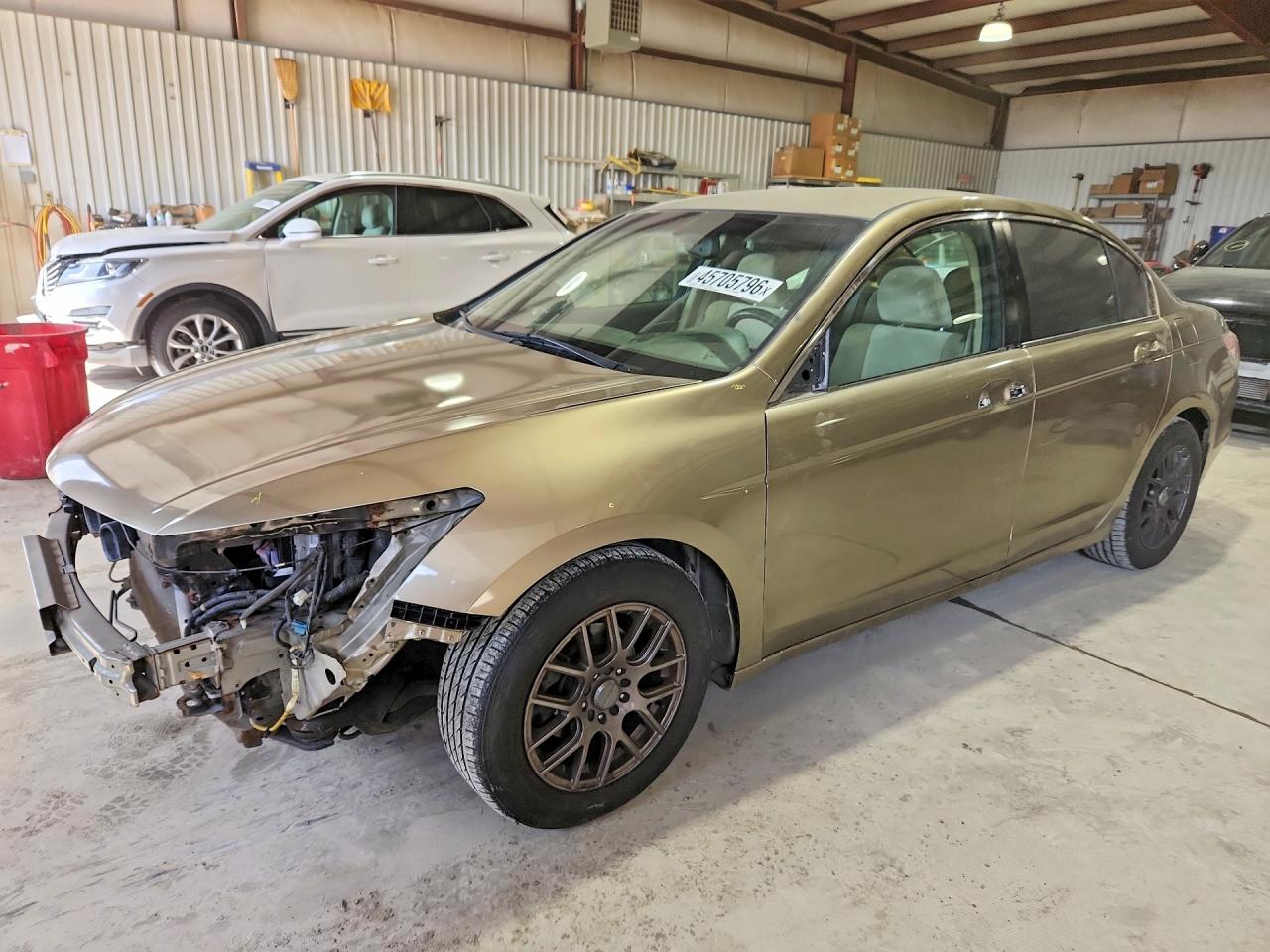Salvage Honda Accord Image