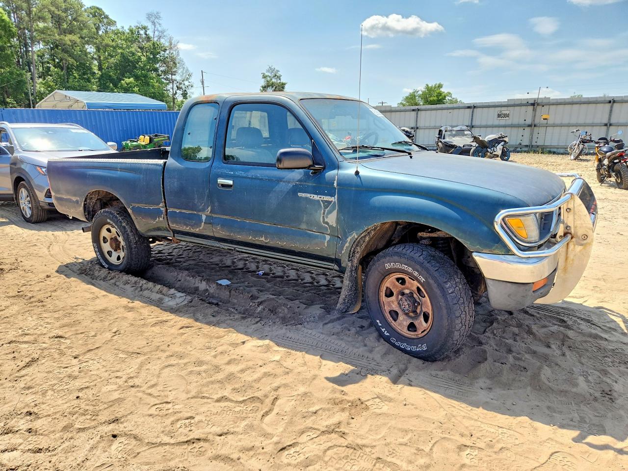 Toyota Tacoma Xtracab