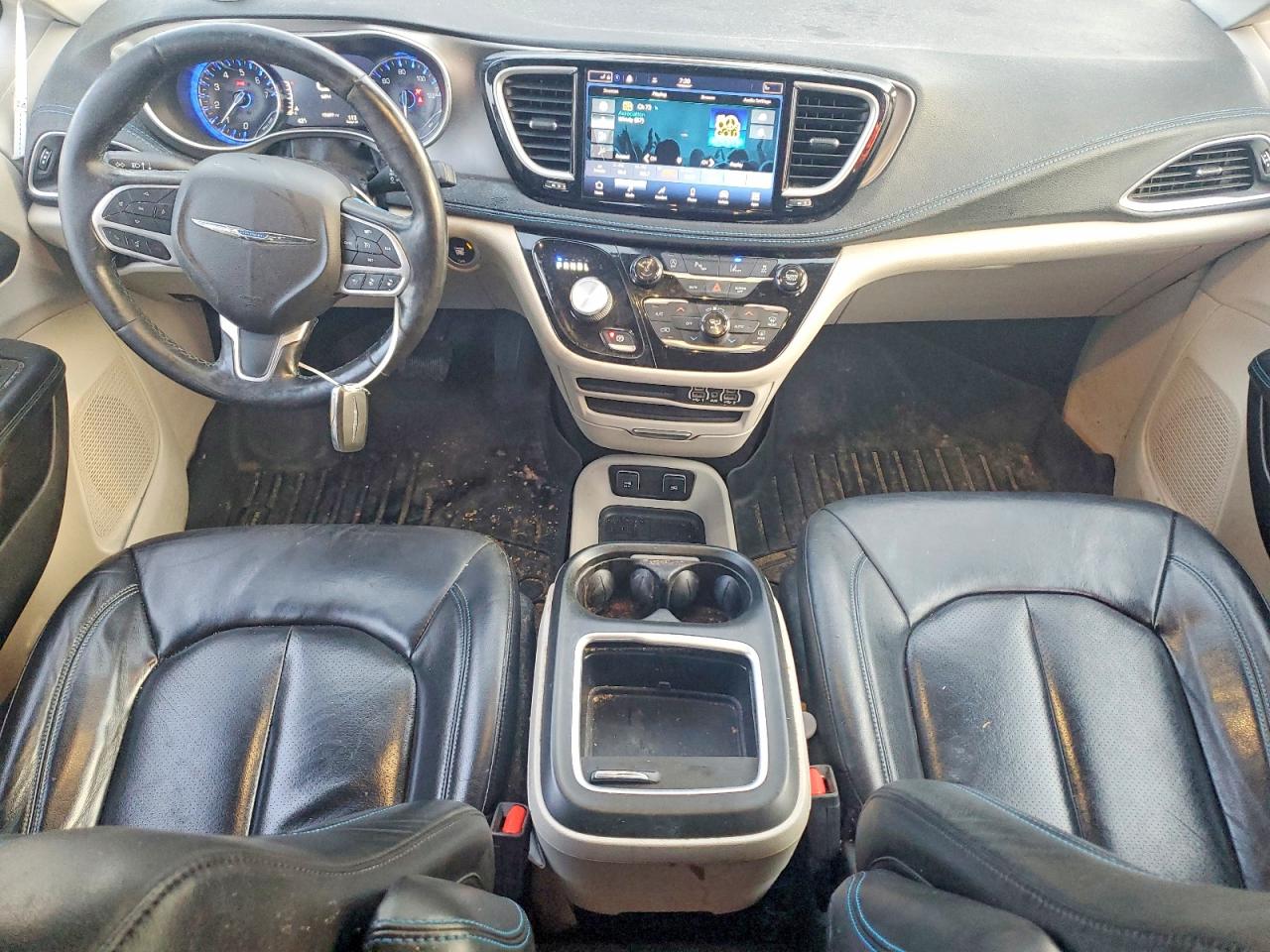 Chrysler Pacifica Touring L