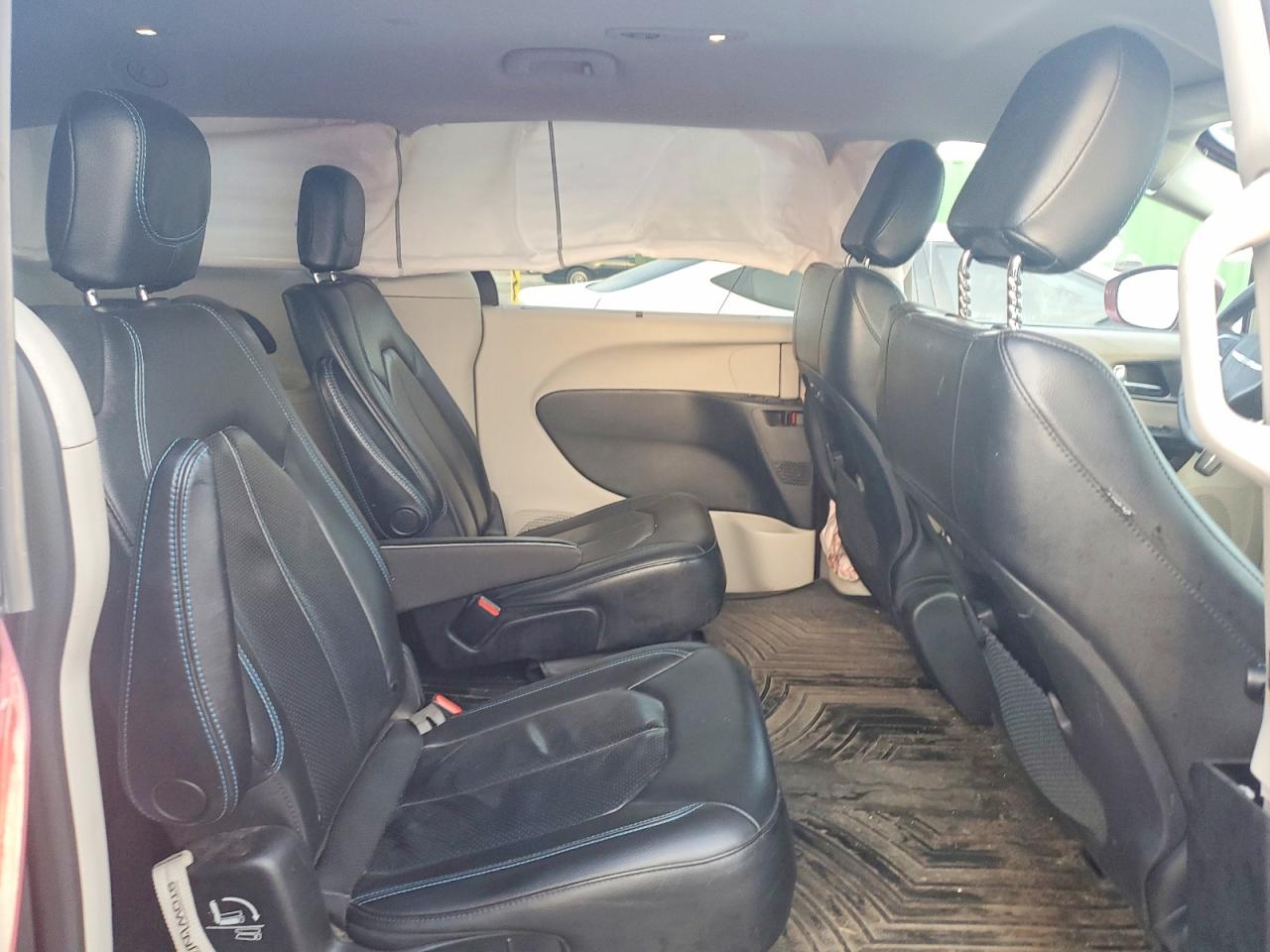 Chrysler Pacifica Touring L
