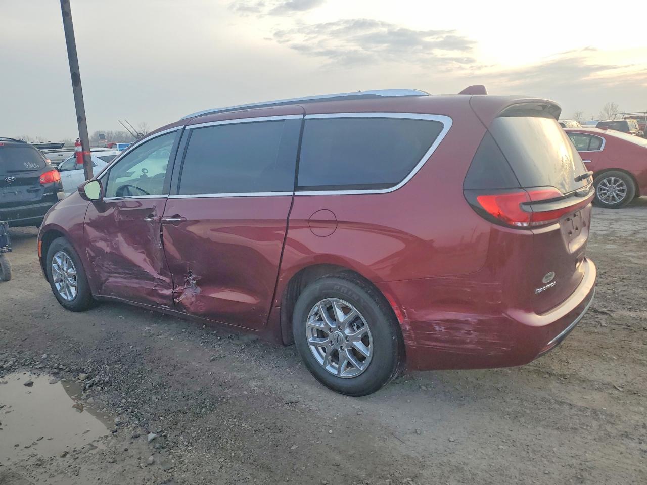 Chrysler Pacifica Touring L