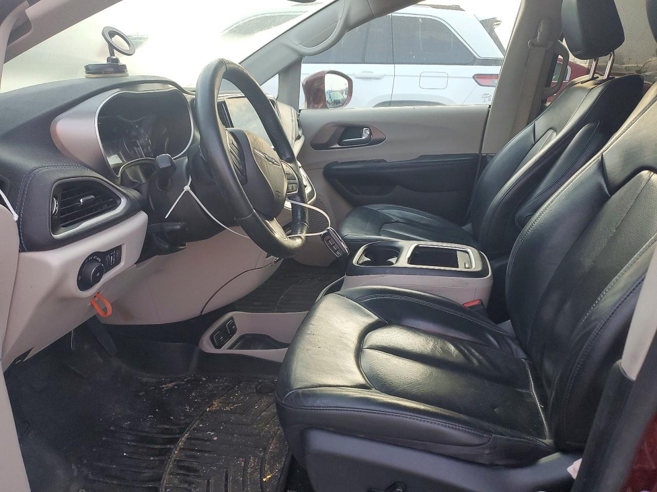Chrysler Pacifica Touring L
