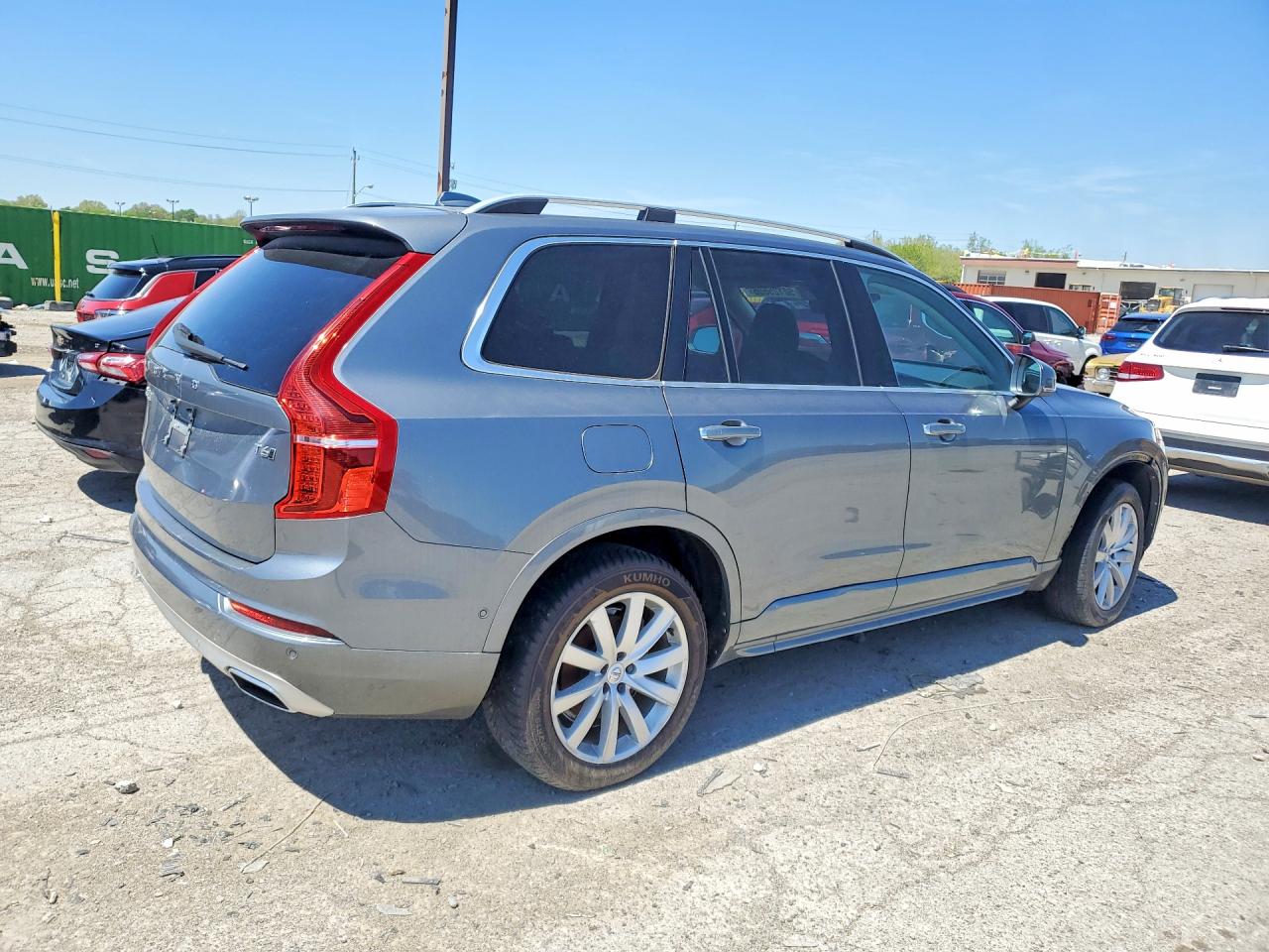 Volvo XC90 T6