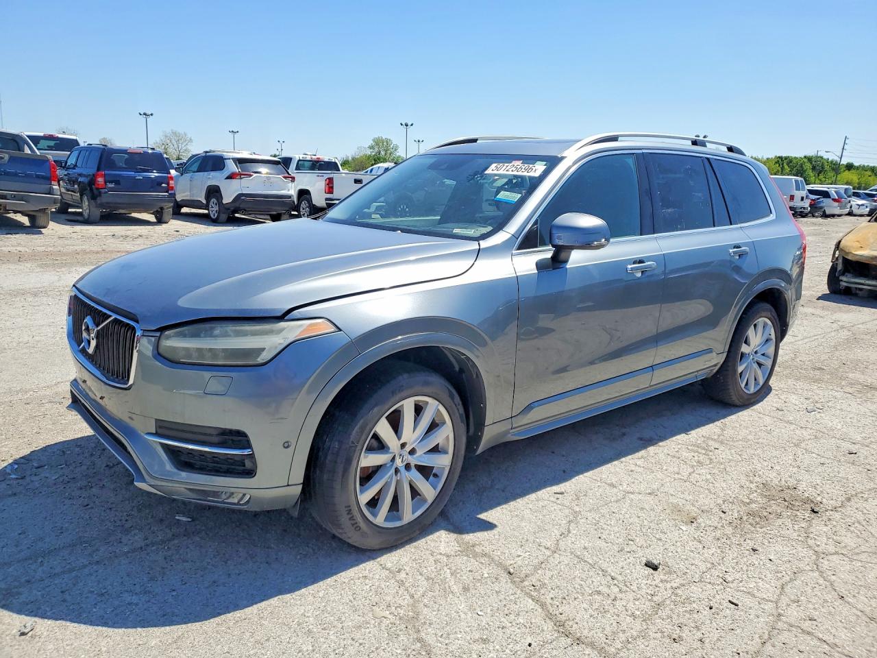 Salvage Volvo XC90 Image
