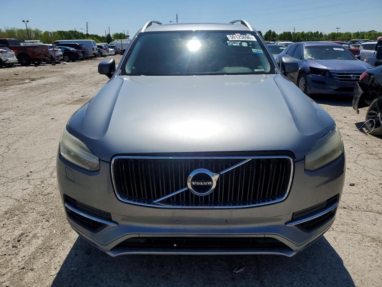 Volvo XC90 T6