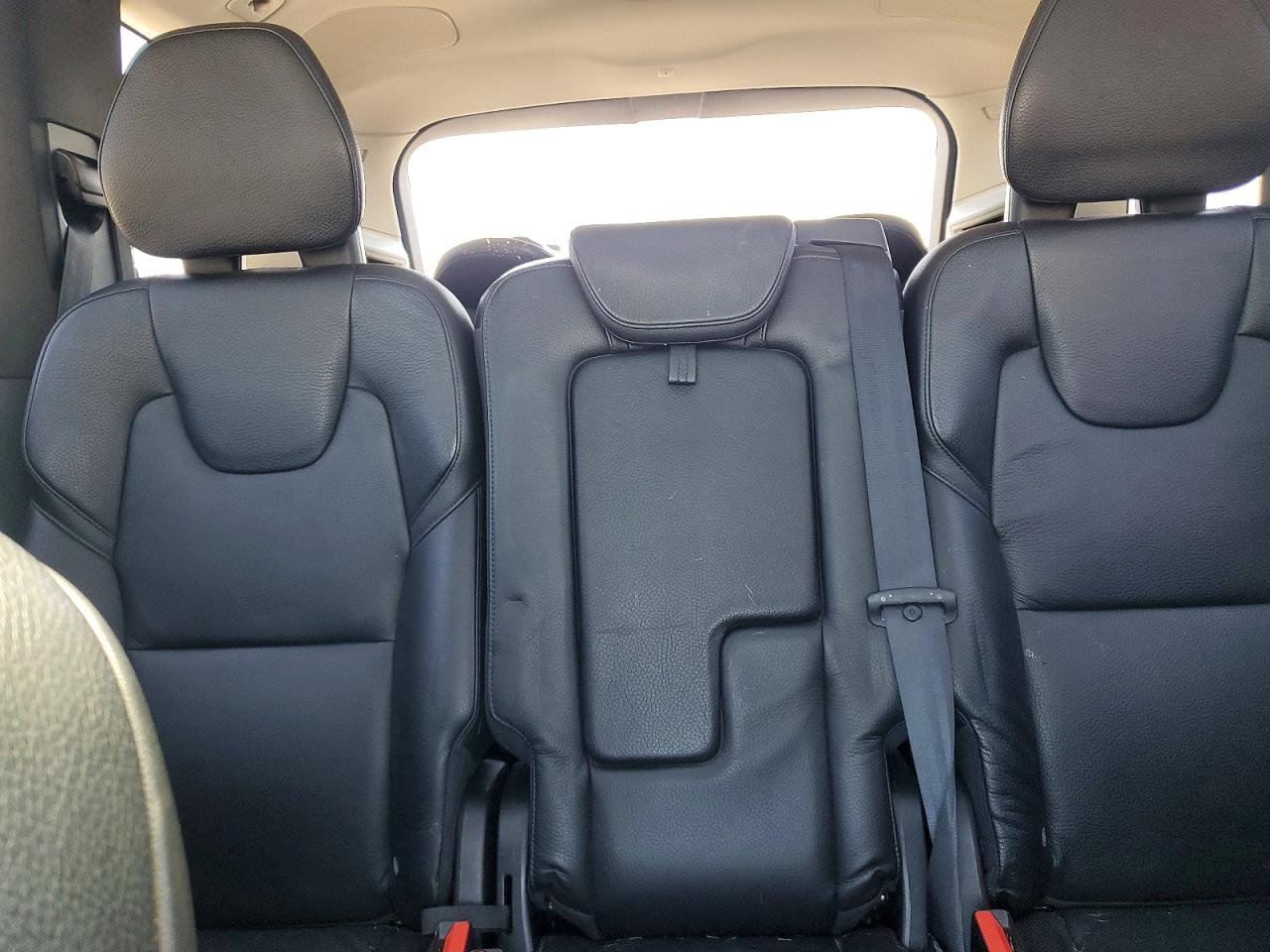 Volvo XC90 T6