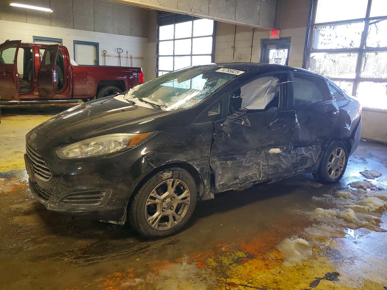 Salvage Ford Fiesta Image