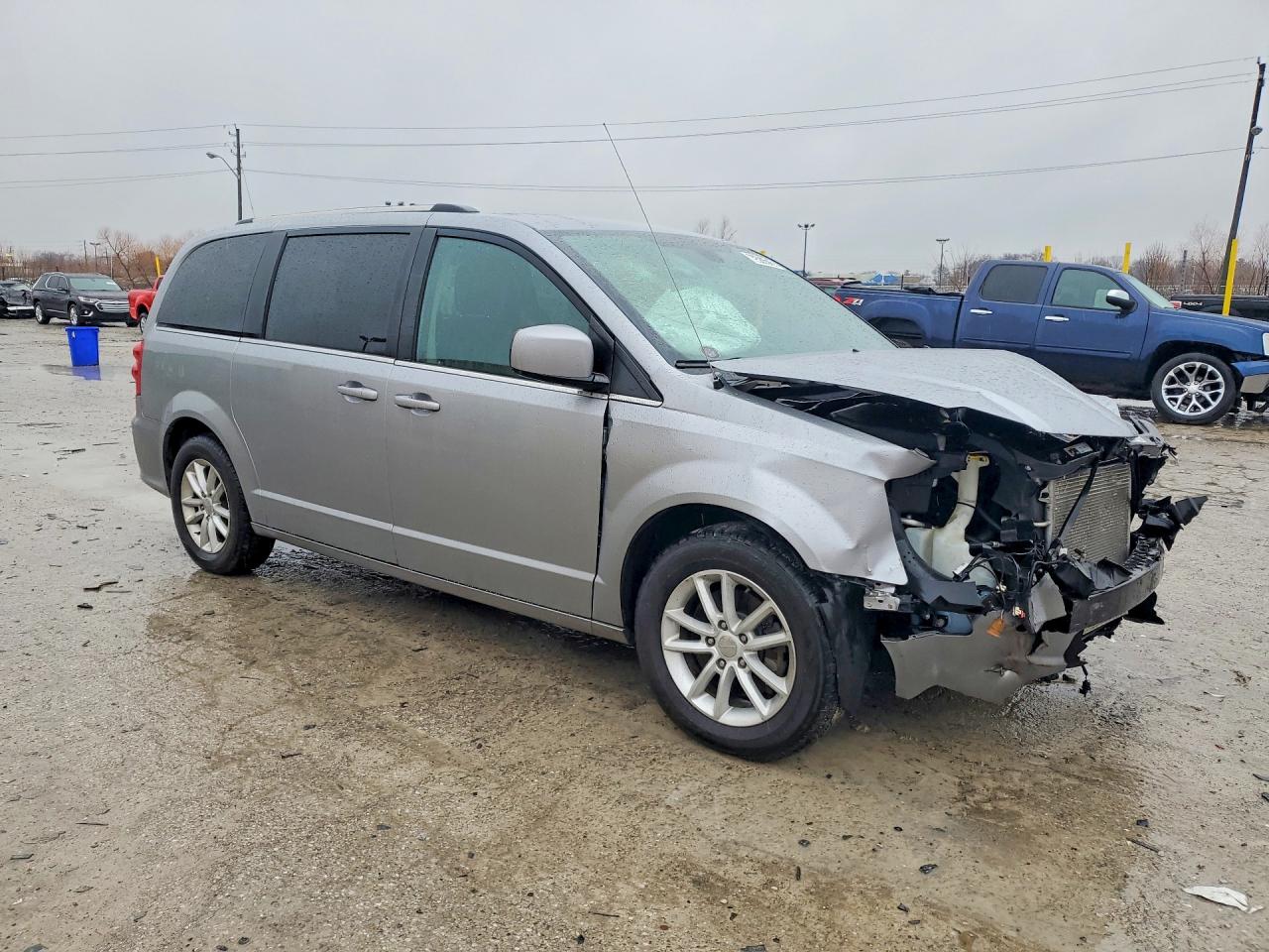 Dodge Caravan Sxt