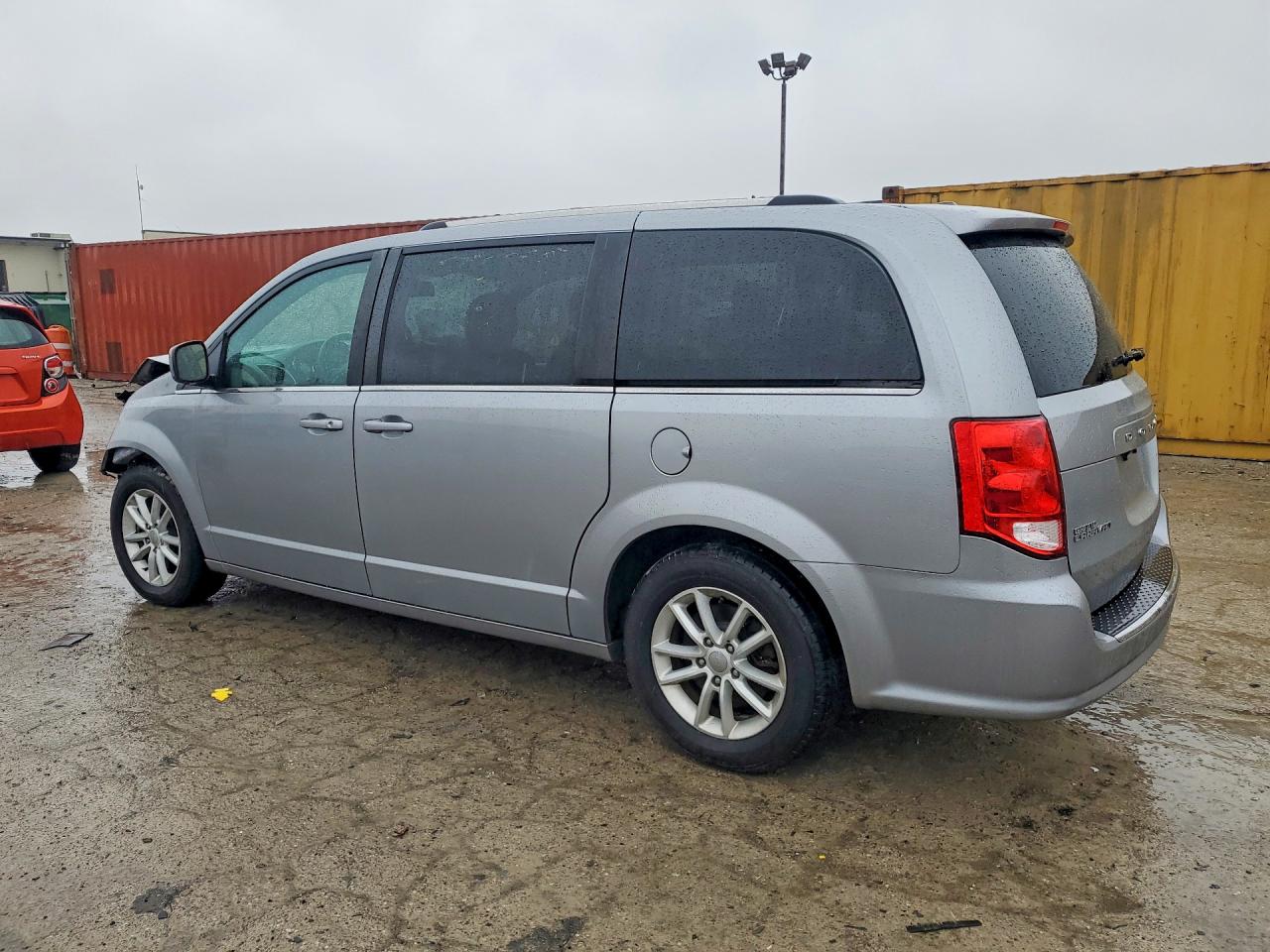 Dodge Caravan Sxt