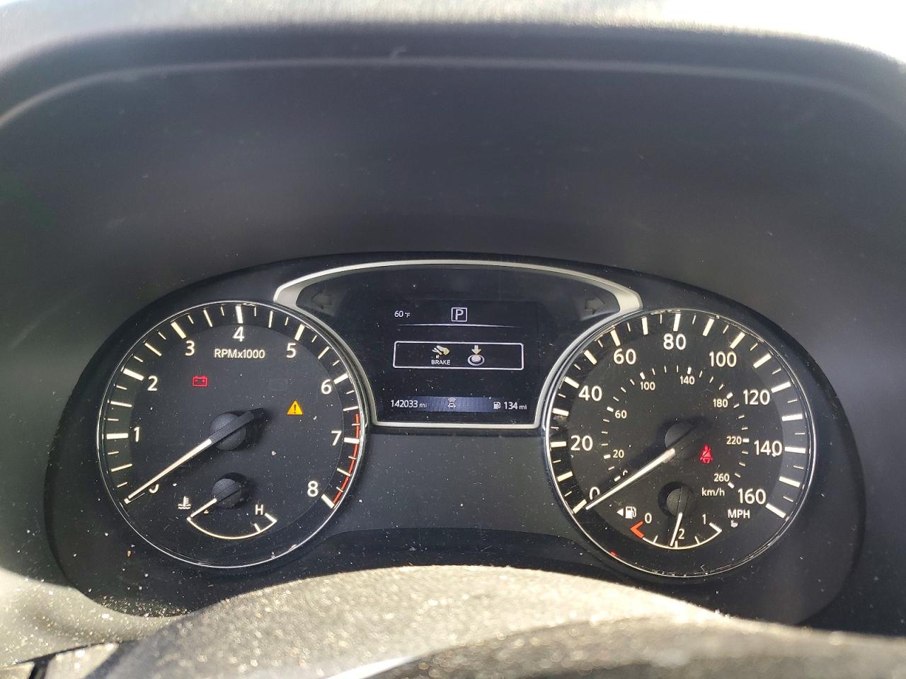 Nissan Pathfinder Sv