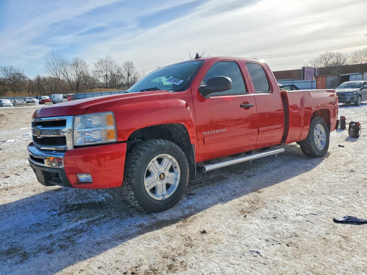 Salvage Chevrolet Silverado Image