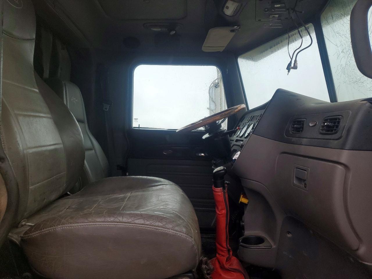 Peterbilt 389