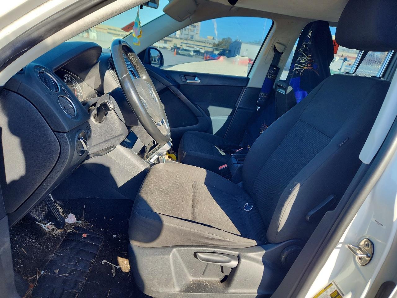 Volkswagen Tiguan S