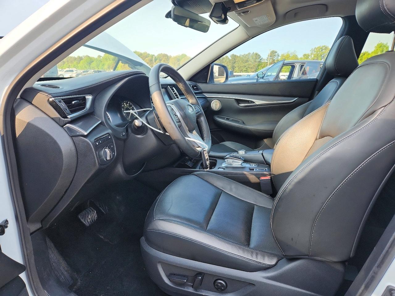 INFINITI Qx Luxe
