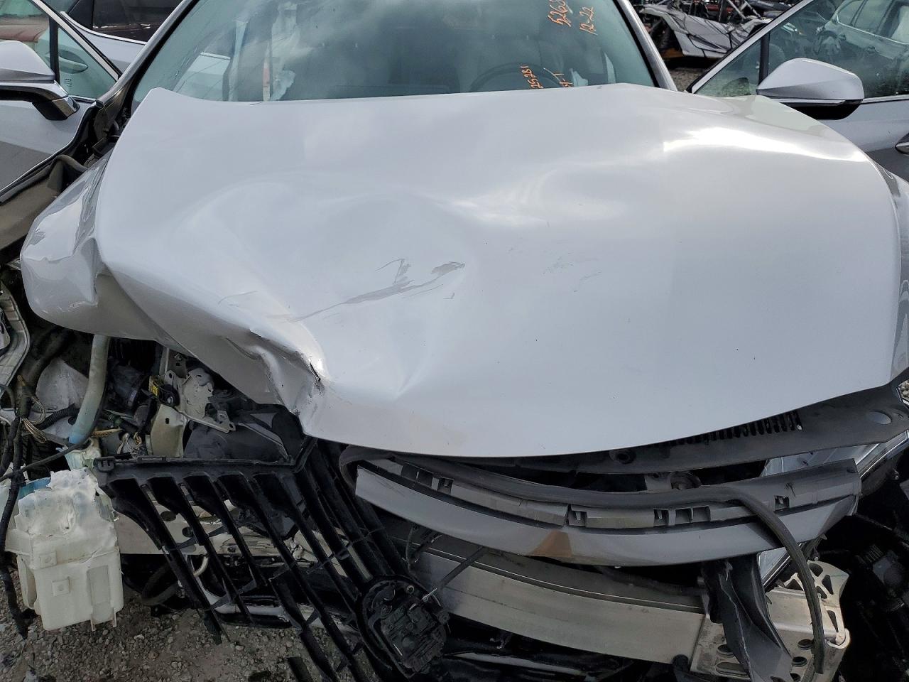 Lexus RX Base