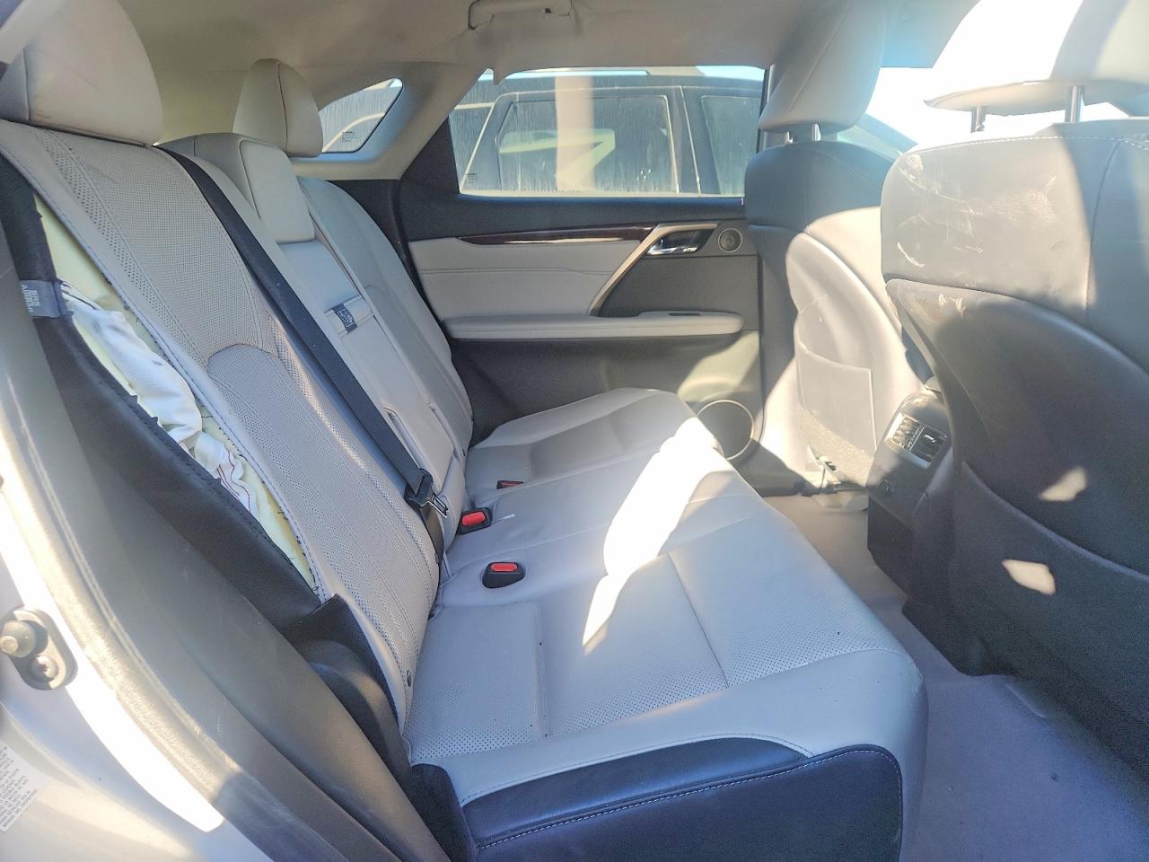 Lexus RX Base