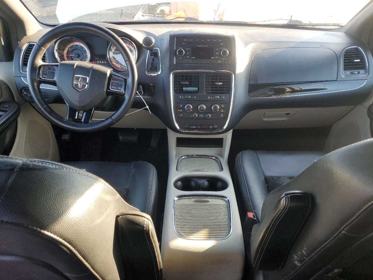 Dodge Caravan Sxt