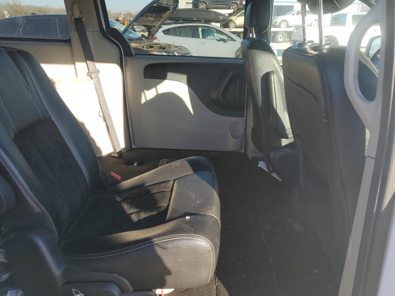 Dodge Caravan Sxt