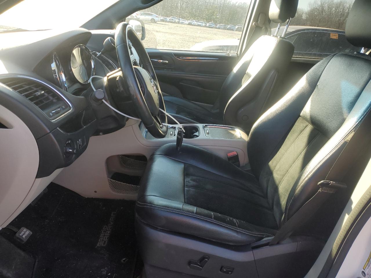 Dodge Caravan Sxt