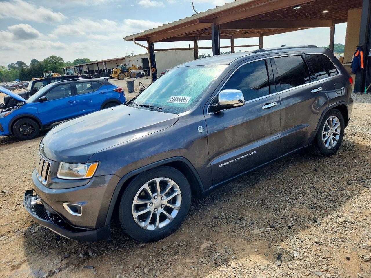 Salvage Jeep Cherokee Image
