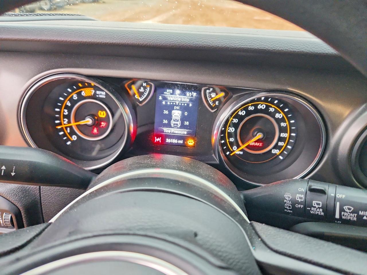 Jeep Wrangler Sport
