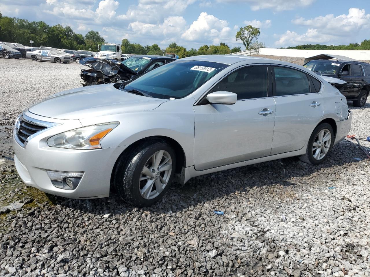 Salvage Nissan Altima Image
