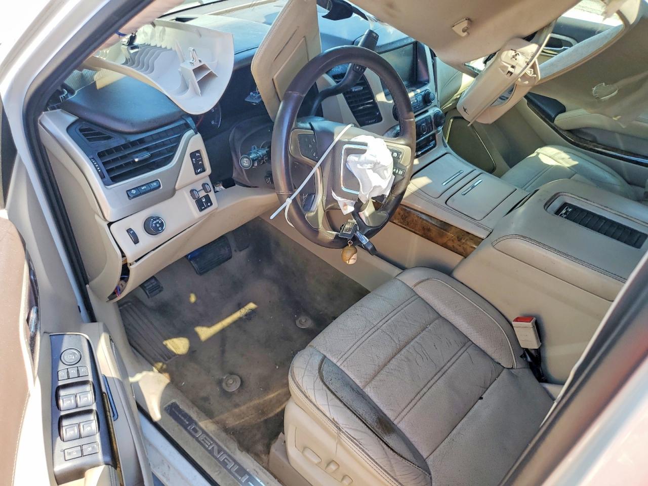 GMC Yukon Denali