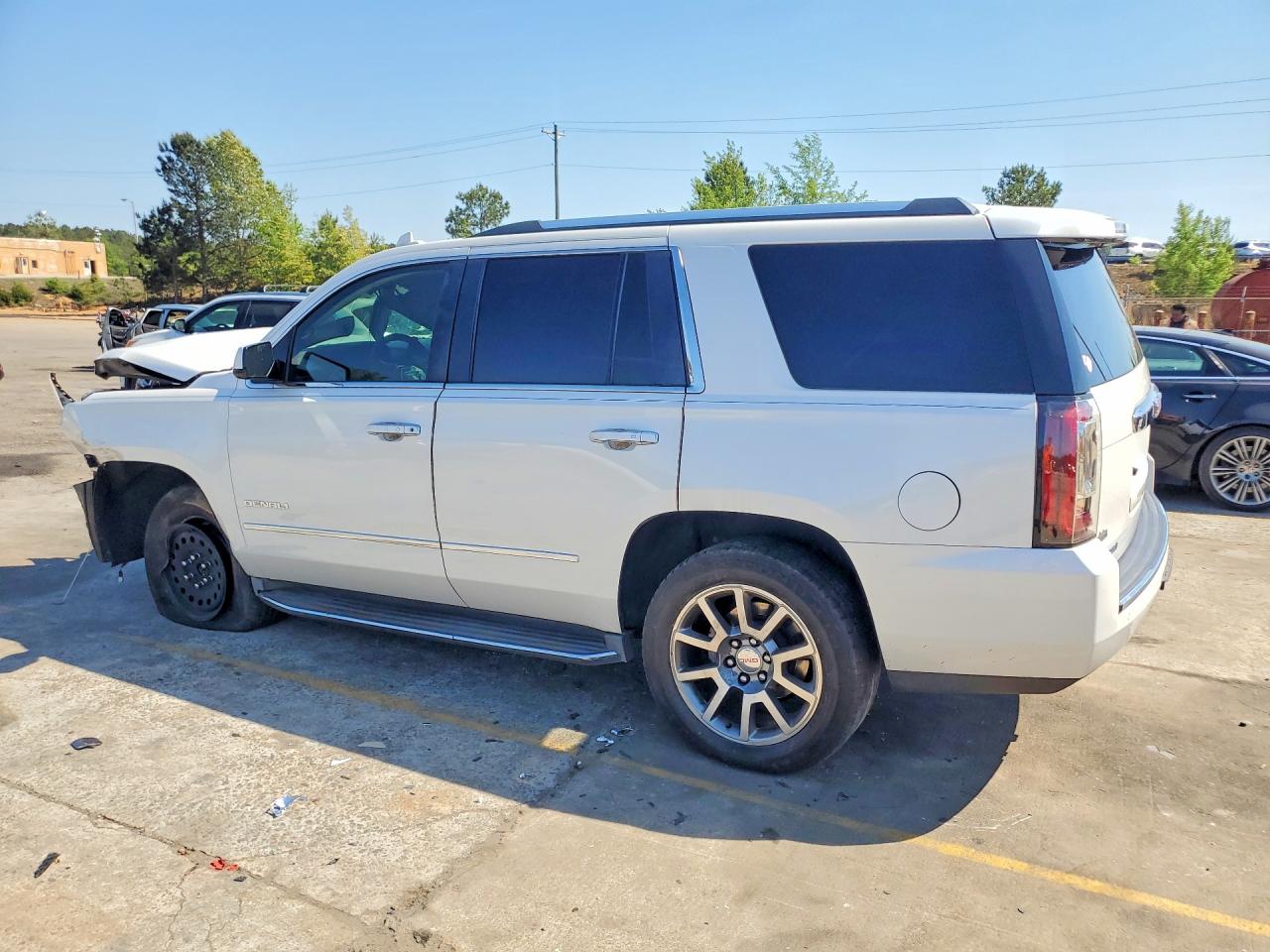 GMC Yukon Denali
