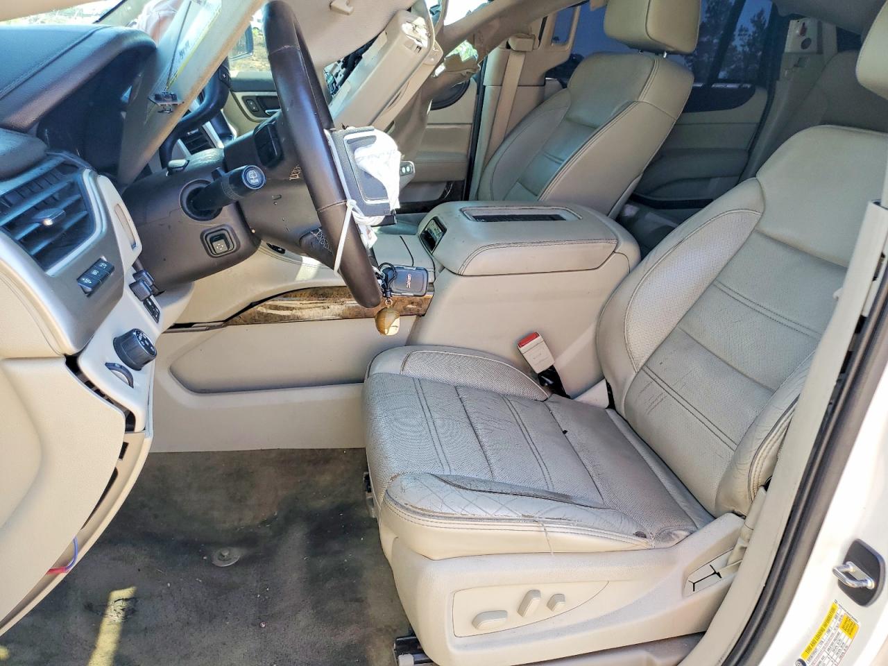 GMC Yukon Denali