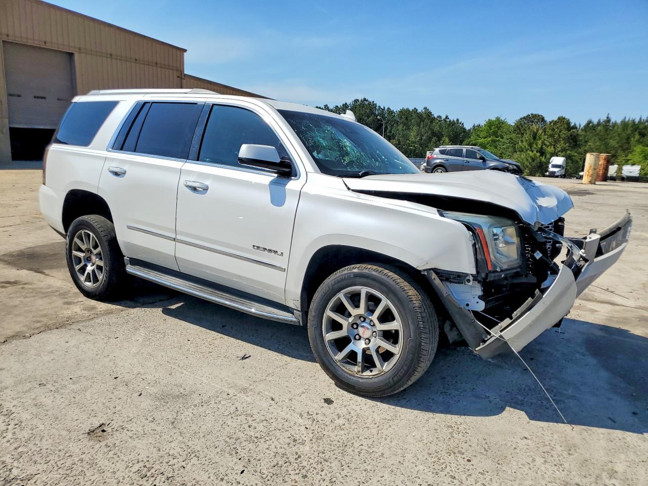 GMC Yukon Denali