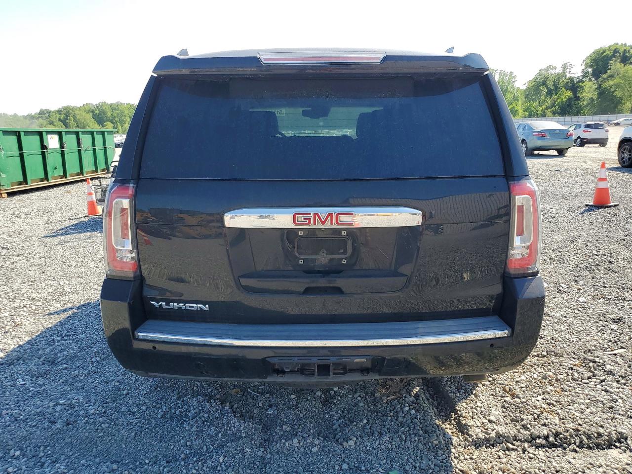 GMC Yukon Denali