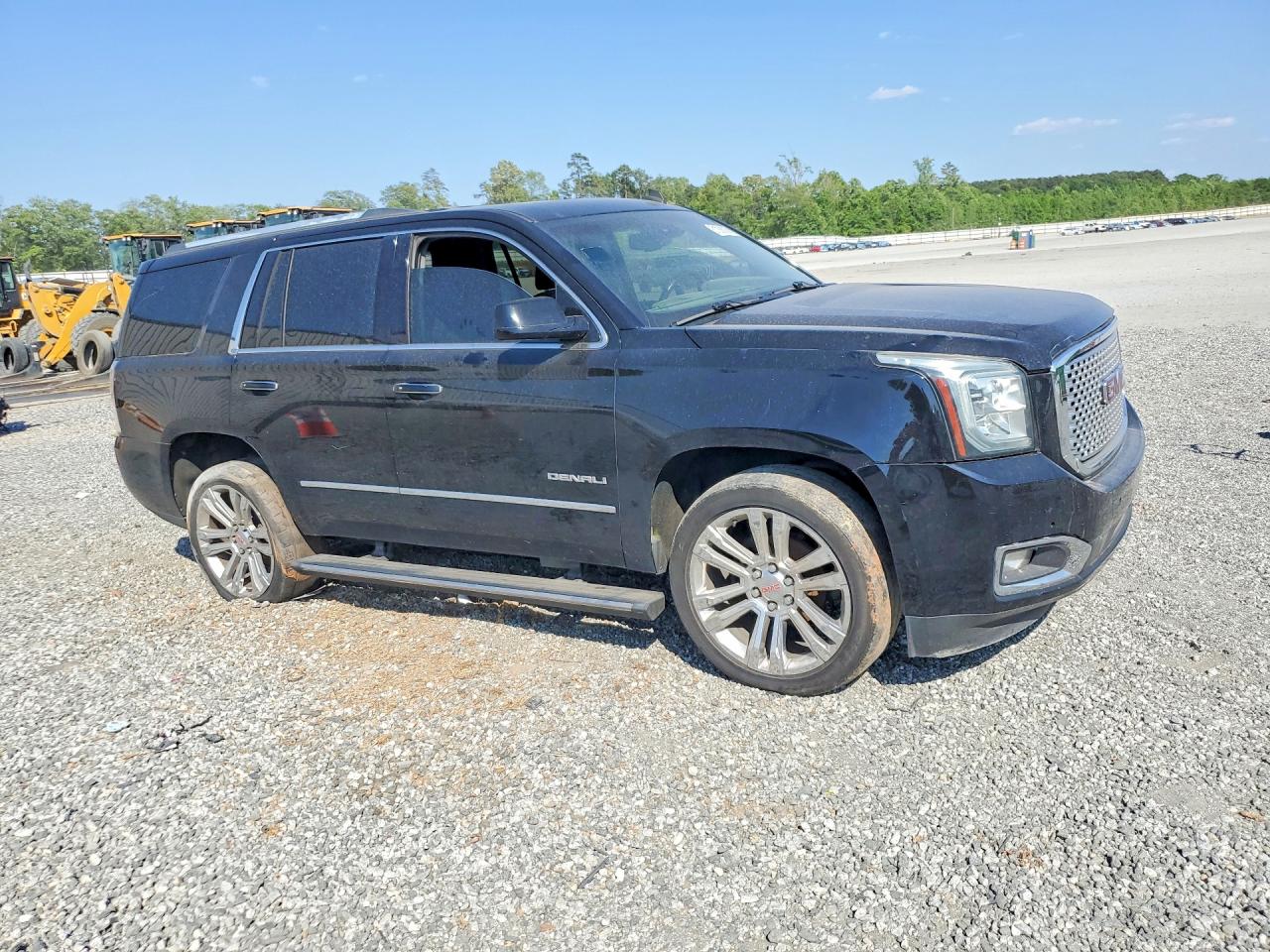 GMC Yukon Denali