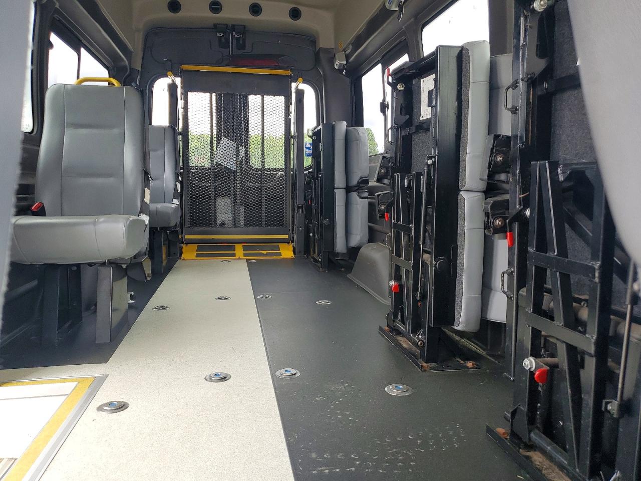 Ford Transit T-350